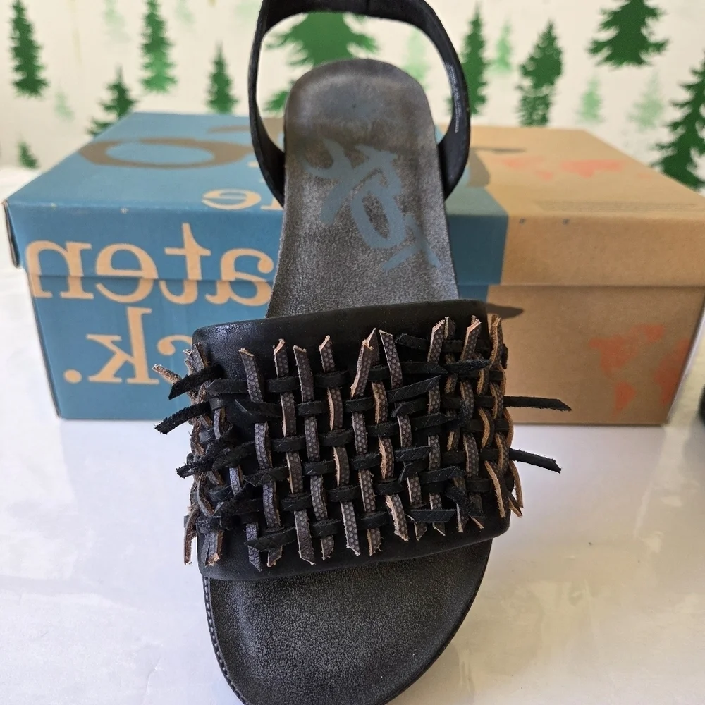 OTBT Voyage Sandals Womens Black Ankle Strap Leather Footbed